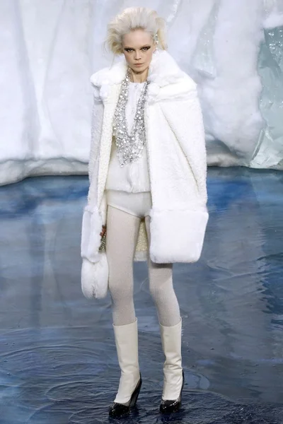 Look 71